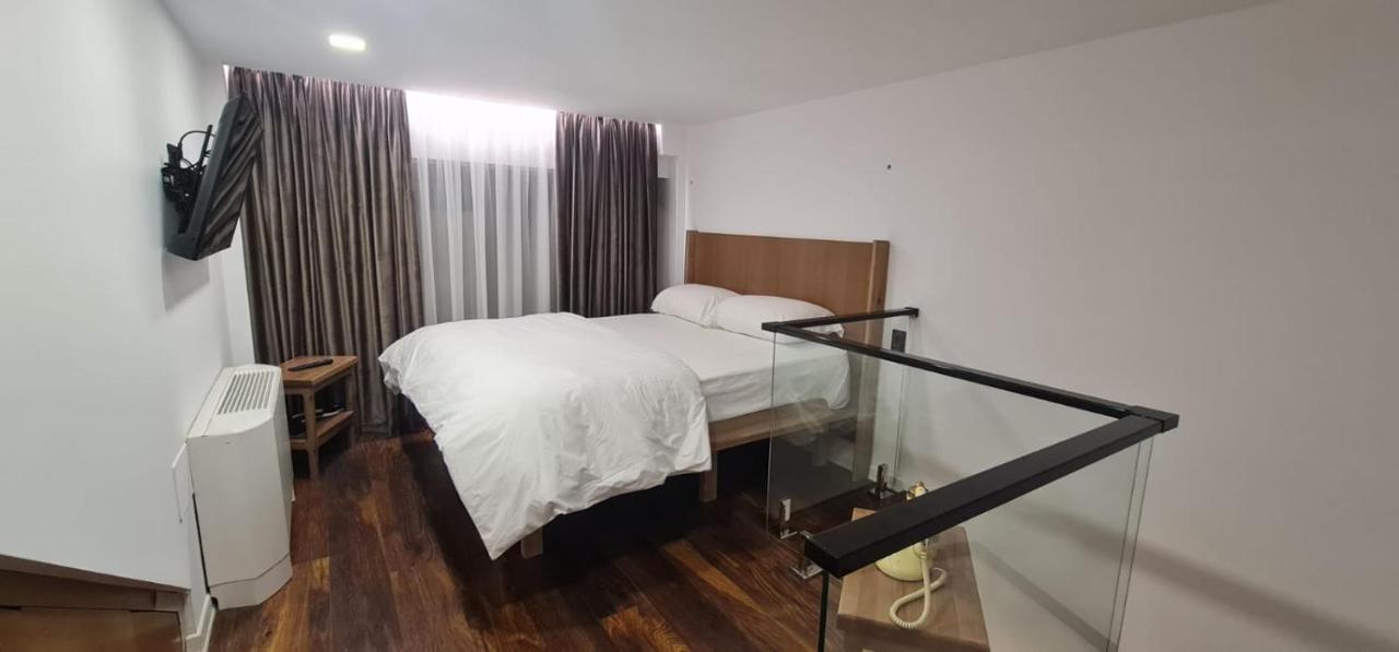 Bujtina Gjyshi Ilo Hotel Tushemisht Kültér fotó